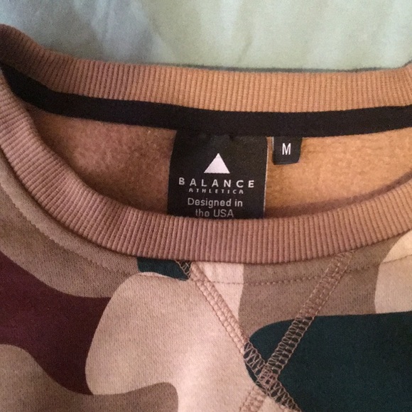 Balance Athletica Outlander OG Mountain Side Crop Size M - Picture 3 of 7